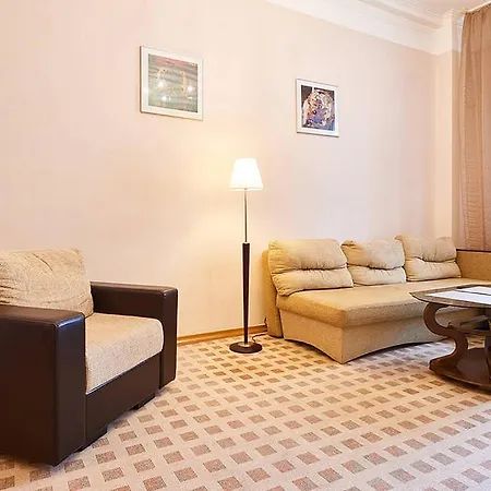 Home Hotel Apartments On Khreshchatyk Area Kyiv Exterior photo