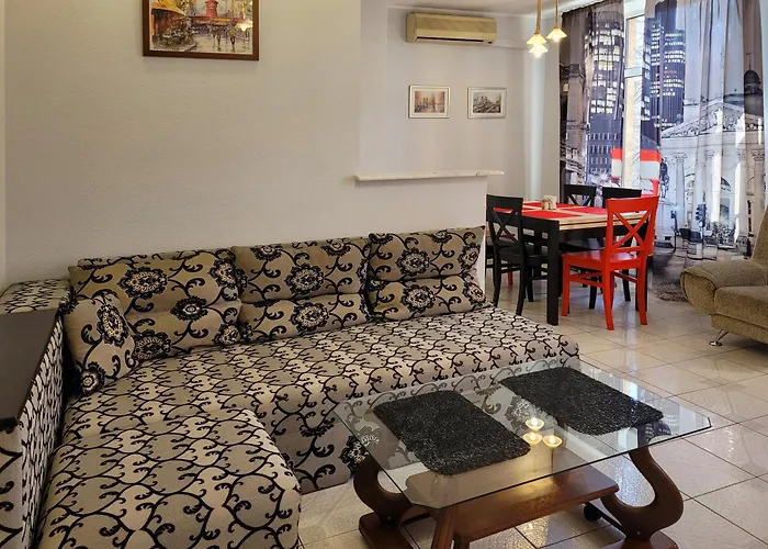Home Hotel Apartments On Khreshchatyk Area