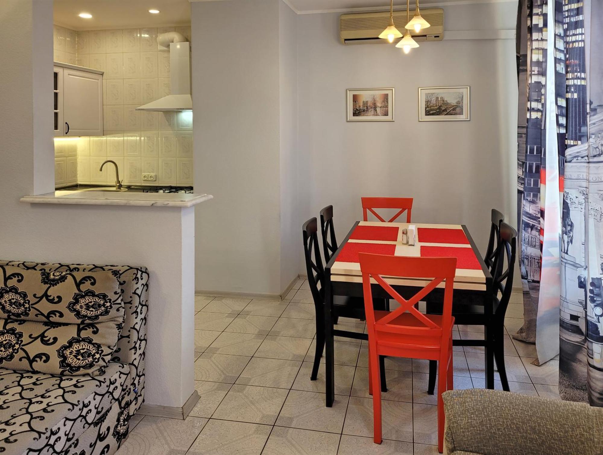 On Khreshchatyk Area Apartment