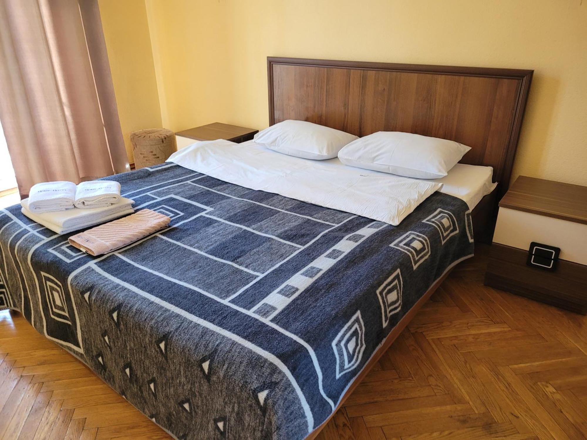 On Khreshchatyk Area Apartment Kyiv