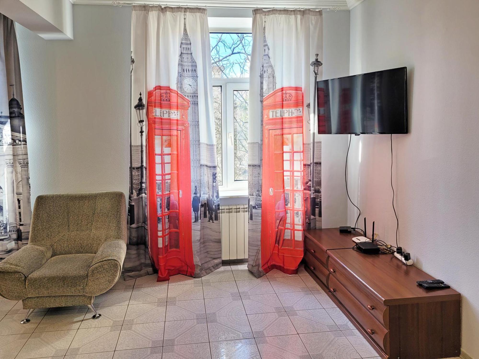 Apartment On Khreshchatyk Area *