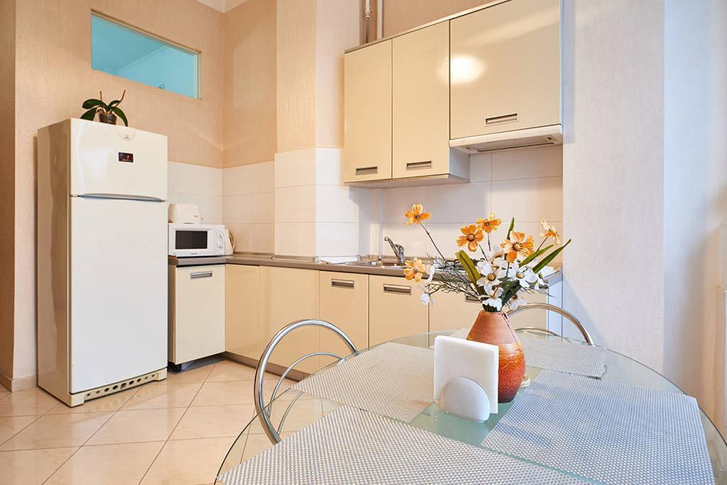 Apartment On Khreshchatyk Area