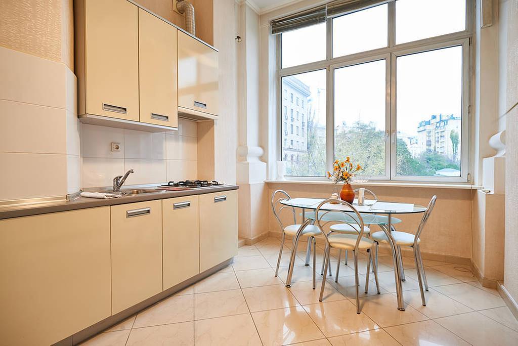 On Khreshchatyk Area Apartment *