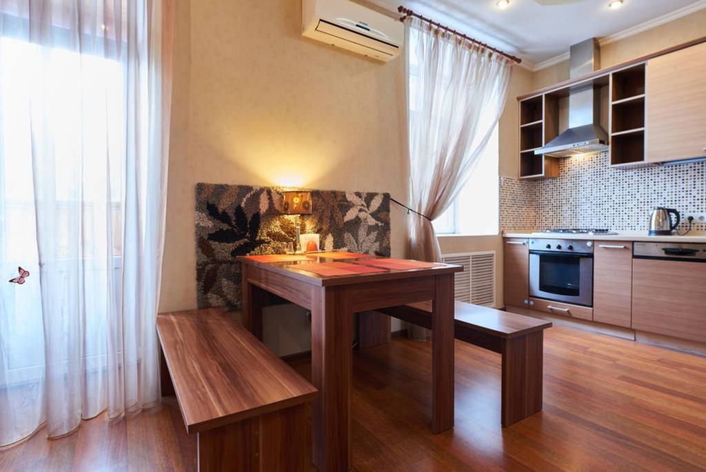 On Khreshchatyk Area Apartment *