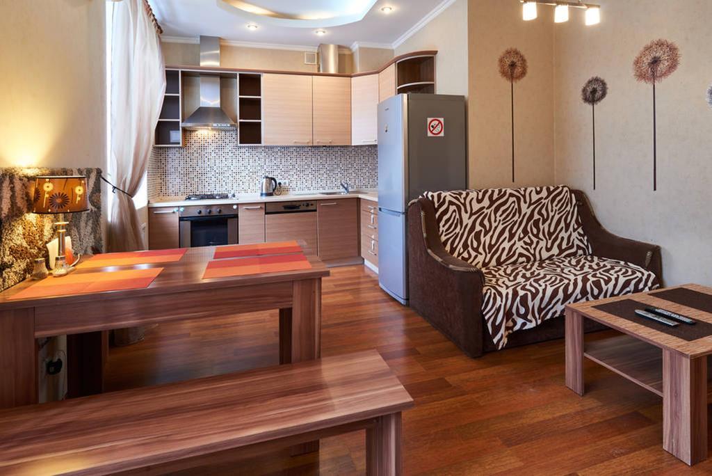 Apartment On Khreshchatyk Area *